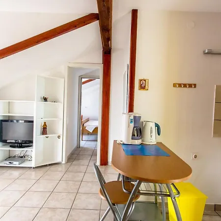 Dvorina Apartmán *