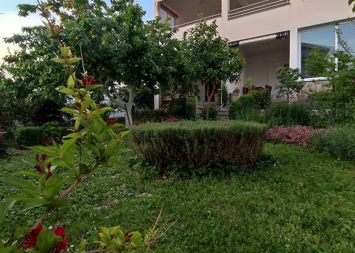 Dvorina Appartement Srima